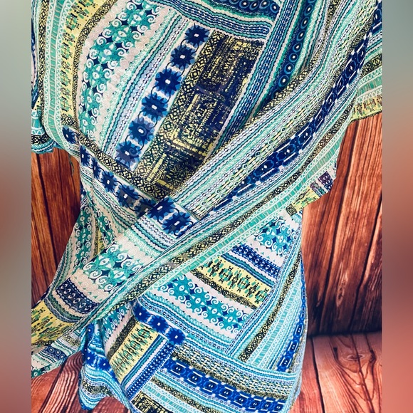 Women’s XL Blouse Bleeker McDougal Short Flutter Sleeves Chiffon Overlay Stretch - Picture 3 of 11